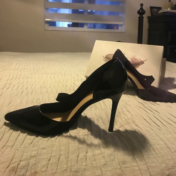 Shoes - Picture 3 of 4